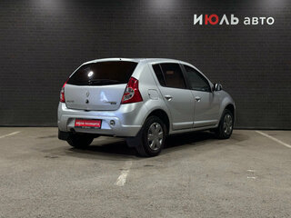 2013 Renault Sandero I, серебристый, 590000 рублей, вид 5