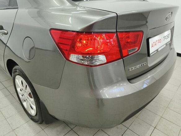 2011 Kia Cerato 5-speed II, серый - вид 22