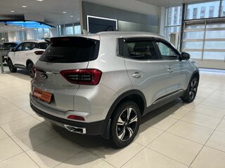 2024 Chery Tiggo 4 Pro I Рестайлинг, серебристый, 1599000 рублей, вид 4