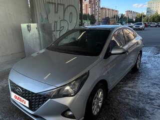 2021 Hyundai Solaris II Рестайлинг, серый, 1400000 рублей, вид 1