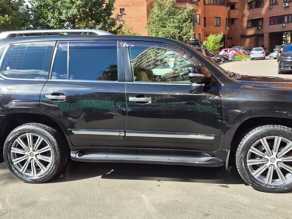 2013 Lexus LX 570 III Рестайлинг, чёрный, 3660000 рублей - вид 11