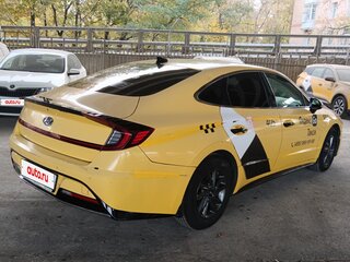 2021 Hyundai Sonata VIII (DN8), жёлтый, 999900 рублей, вид 5