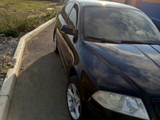 2008 Skoda Octavia II (A5), чёрный, 530000 рублей, вид 2