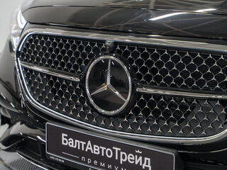 2026 Mercedes-Benz E-Класс 300 VI (W214, S214), чёрный, 9150000 рублей, вид 3
