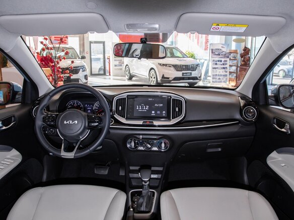 2026 Kia KX1, белый, 1720000 рублей - вид 11