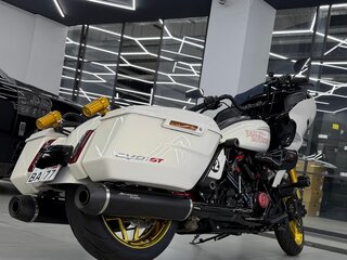 2024 Harley-Davidson CVO Road Glide ST, белый, 6355000 рублей, вид 2