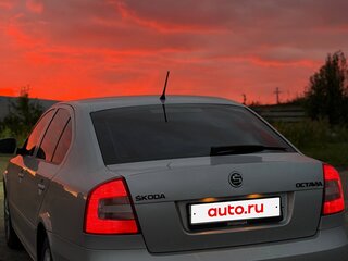 2012 Skoda Octavia II (A5) Рестайлинг, серебристый, 900000 рублей, вид 4