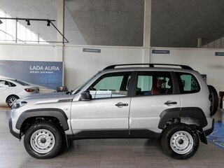 2026 Lada (ВАЗ) Niva Travel I Рестайлинг, серебристый, 1439000 рублей, вид 3