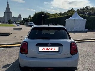 2019 Mini Hatch Cooper III (F55/F56) Рестайлинг, серебристый, 1850000 рублей, вид 5