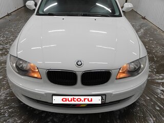 2010 BMW 1 серии 116i I (E81/E82/E87/E88) Рестайлинг, белый, 820000 рублей, вид 3