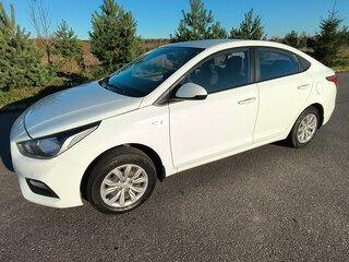 2017 Hyundai Solaris II, белый, 900000 рублей, вид 3