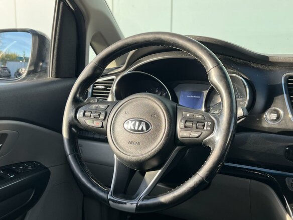 2017 Kia Carnival III, чёрный, 2290000 рублей - вид 14
