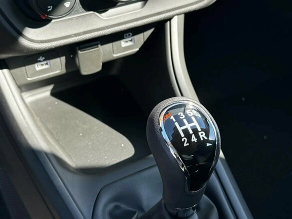 2026 Lada (ВАЗ) Iskra SW, серебристый, 1525000 рублей - вид 7