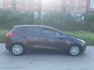 2012 Kia Ceed II, коричневый, 825000 рублей, вид 2