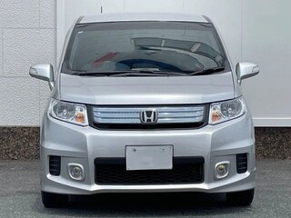 2015 Honda Freed Spike I Рестайлинг 2, серебристый, 781000 рублей, вид 2