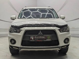 2010 Mitsubishi Outlander II Рестайлинг, белый, 890000 рублей, вид 2
