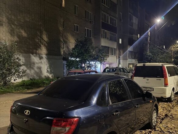 2011 Lada (ВАЗ) Granta I, серый - вид 2