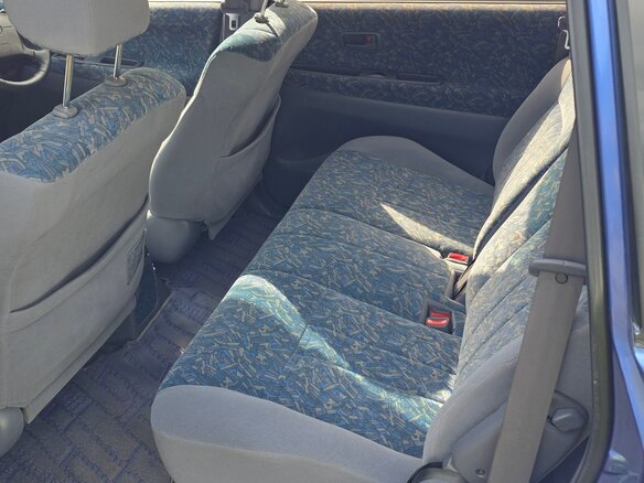 1997 Toyota Ipsum I (M10), синий, 530000 рублей - вид 6