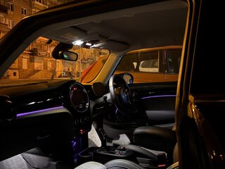 2021 Mini Hatch Cooper III (F55/F56) Рестайлинг 2, синий, 2099000 рублей, вид 3