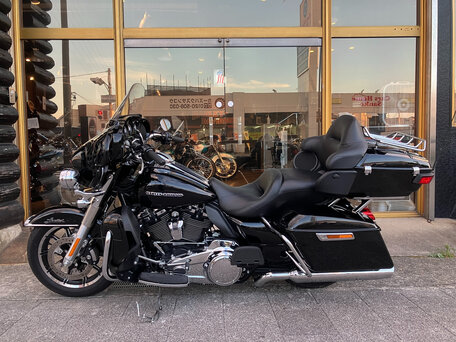 2018 Harley-Davidson Street Glide Limited, чёрный, 2100000 рублей, вид 2