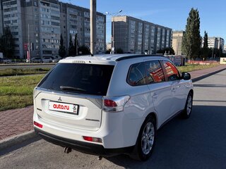 2012 Mitsubishi Outlander III, белый, 1250000 рублей, вид 4