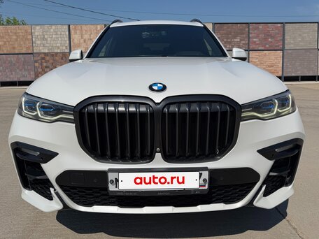 2020 BMW X7 30d I (G07), белый, 7300000 рублей, вид 2