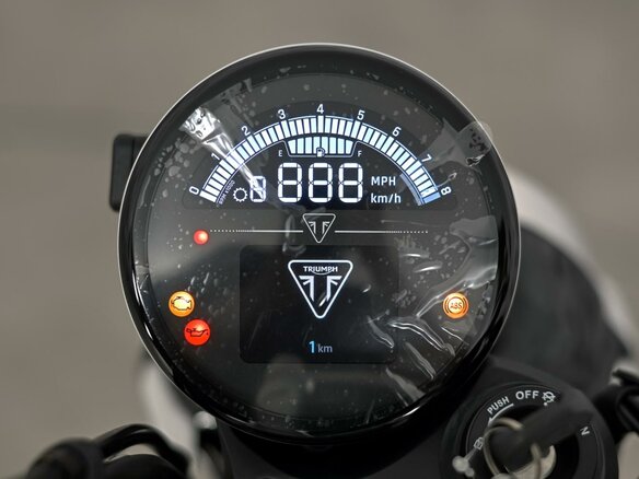 2026 Triumph Speed Twin, серебристый, 1699000 рублей - вид 8