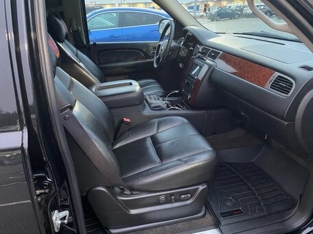 2008 Chevrolet Suburban X, чёрный, 5250000 рублей, вид 4