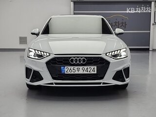 2023 Audi A4 35 TFSI V (B9) Рестайлинг, белый, 3200000 рублей, вид 2
