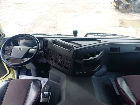 2021 Volvo FM, жёлтый, 12150000 рублей, вид 5