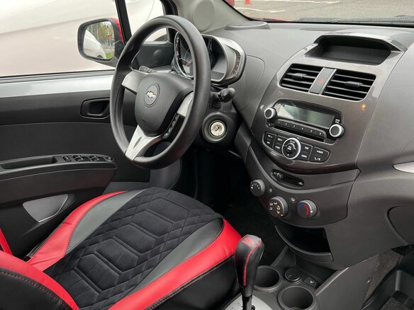 2021 Chevrolet Spark III (M300) Рестайлинг, красный, 1200000 рублей - вид 4