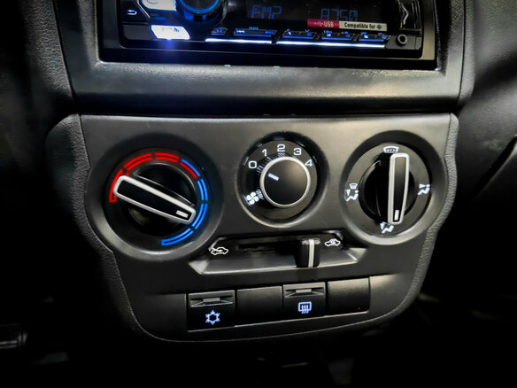 2023 Lada (ВАЗ) Granta I Рестайлинг, белый, 565000 рублей - вид 13