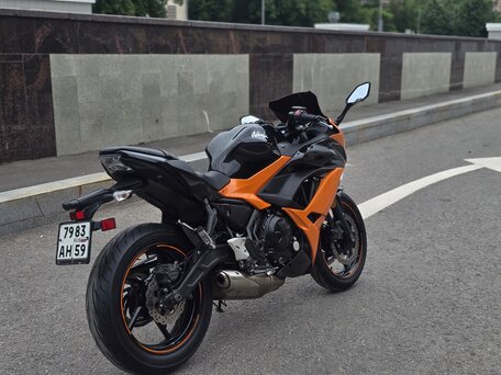 2019 Kawasaki Ninja 650, оранжевый, 555000 рублей, вид 3