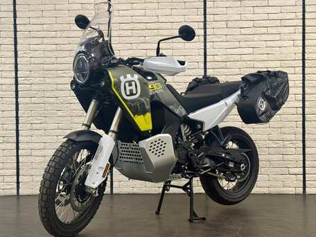 2026 Husqvarna Norden 901, серый, 1800000 рублей, вид 3