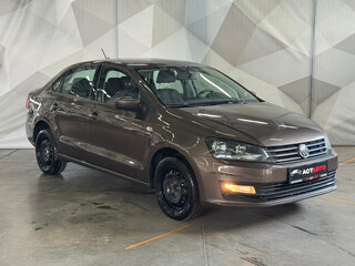 2017 Volkswagen Polo V Рестайлинг, коричневый, 999900 рублей, вид 3