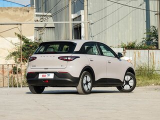 2026 Geely EX2, бежевый, 1700226 рублей, вид 5