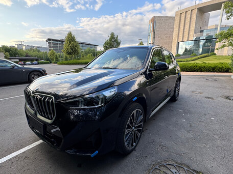 2025 BMW X1 Long 25Li xDrive III (U11/U12), синий, 5850000 рублей, вид 3