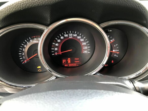 2011 Kia Sorento II, белый, 1300000 рублей - вид 4