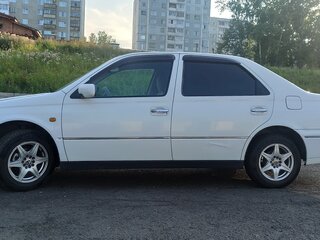 2001 Toyota Vista V (V50) Рестайлинг, белый, 435000 рублей, вид 3