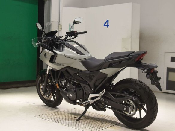 2025 Honda NC 750X, серый, 1077000 рублей - вид 5