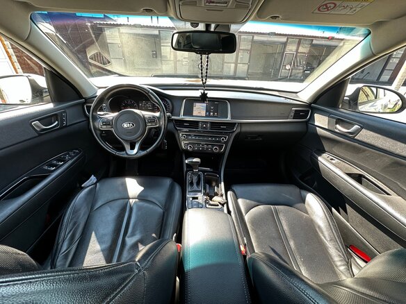 2017 Kia Optima IV, белый, 1540000 рублей - вид 5