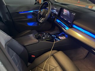 2025 BMW 5 серии 530i xDrive VIII (G60/G61/G68), серый, 8600000 рублей, вид 3