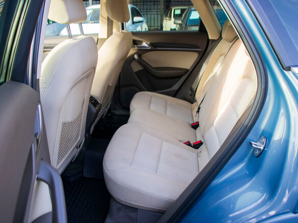 2012 Audi Q3 I (8U), синий, 1599000 рублей - вид 25