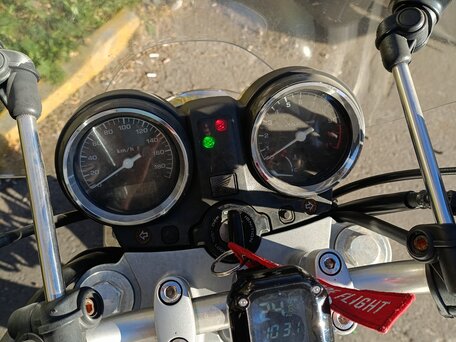 2002 Honda CB 900F Hornet, серебристый, 450000 рублей, вид 4