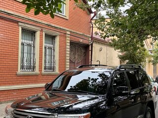 2012 Toyota Land Cruiser 200 Series Рестайлинг 1, чёрный, 3100000 рублей, вид 2