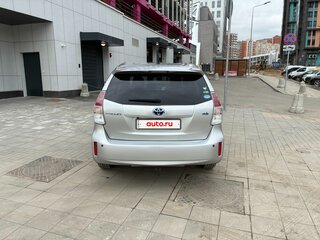 2017 Toyota Prius Alpha I (ZVW40/41) Рестайлинг, серый, 1400000 рублей, вид 4