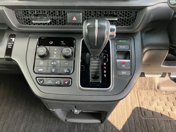 2023 Honda Stepwgn Spada VI, чёрный, 2310700 рублей - вид 11