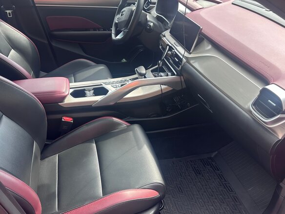 2023 Geely Coolray I, красный - вид 9