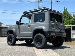 2021 Suzuki Jimny Sierra IV, серый, 1523911 рублей, вид 3