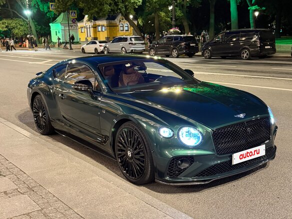2018 Bentley Continental GT III, зелёный, 11990000 рублей - вид 1